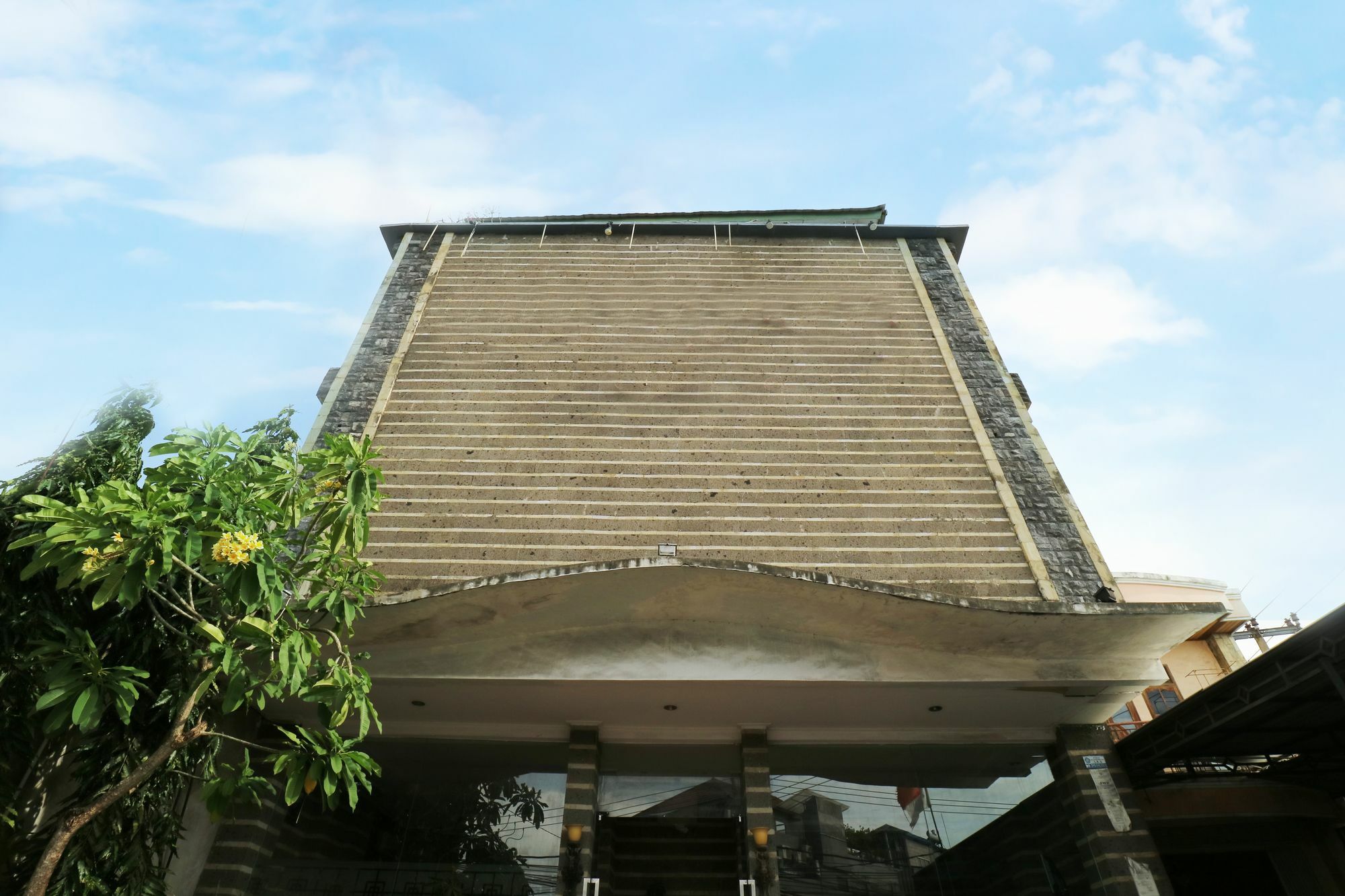 Capital O 2533 Shita Bali Hotel Jimbaran  Exterior photo